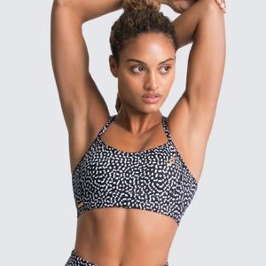 DOYOUEVEN Excel Black Speckled sports bra